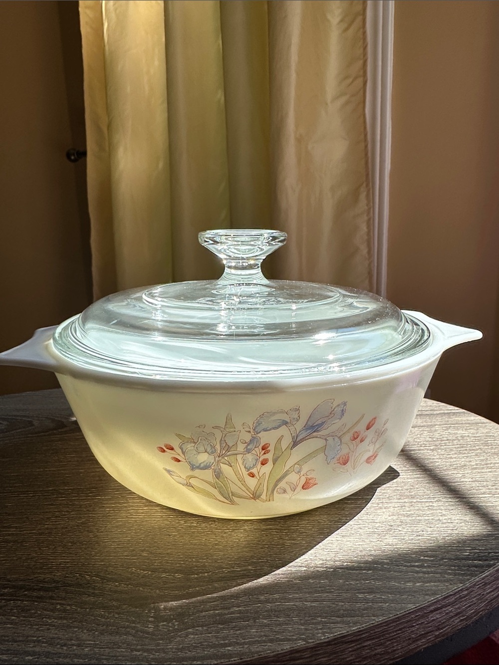 Pyrex shadow iris Casserole Dish with Clear Glass Lid